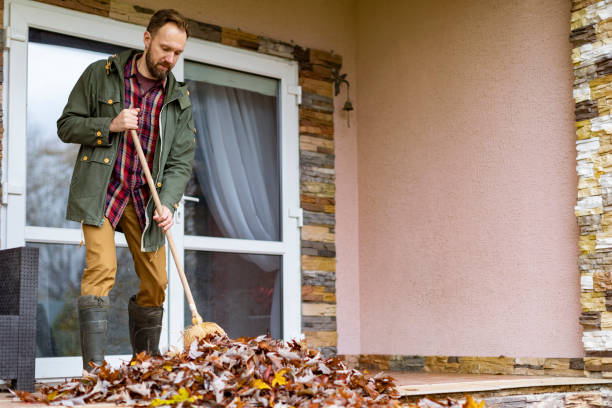 Best Garage Cleanout Services  in Wamego, KS